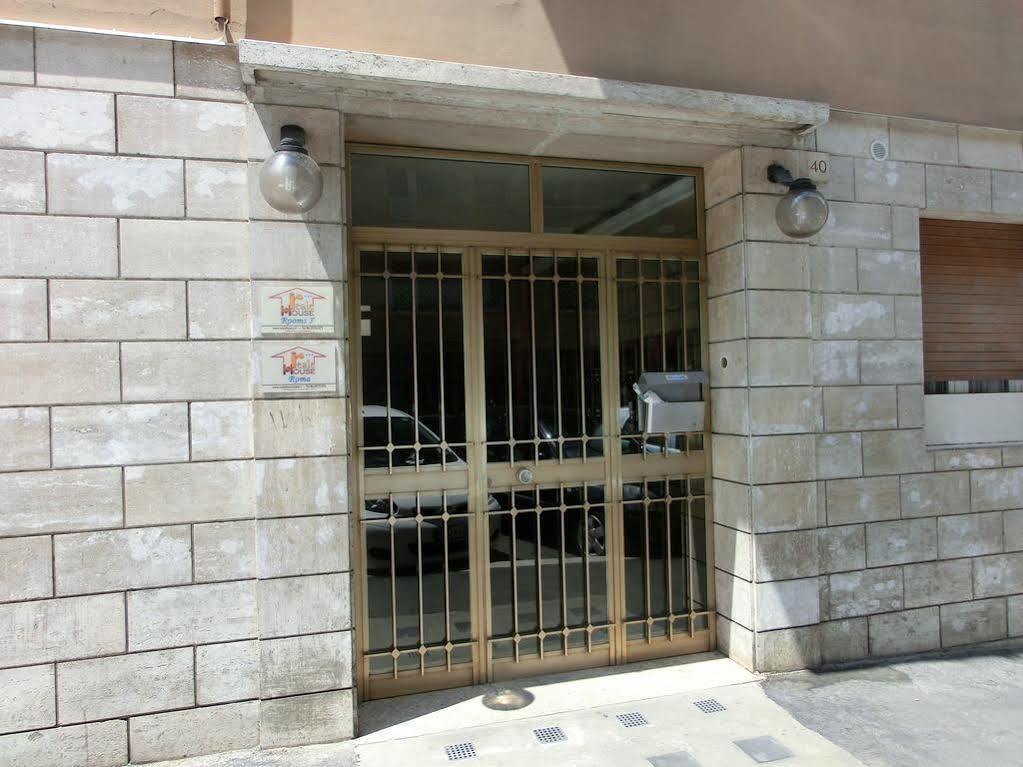 Reale House Rooms Rzym Zewnętrze zdjęcie